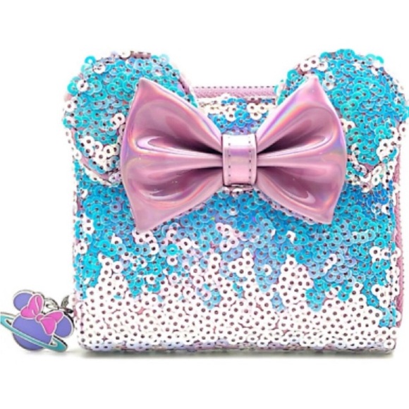 Loungefly x LASR Iredescent Sequin Minnie Mouse Wallet with Bow🎀 NWT - Picture 1 of 6